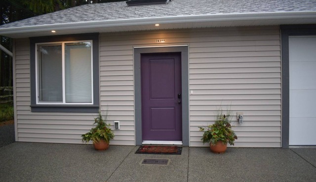 A complete self contained one bedroom apartment.