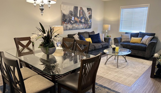 Amazing 4Bedroom Single Home - Suitable for Families & Groups in Saskatoon