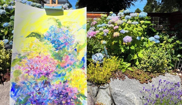 Artist Garden Retreat | 2BR | White Rock Beach