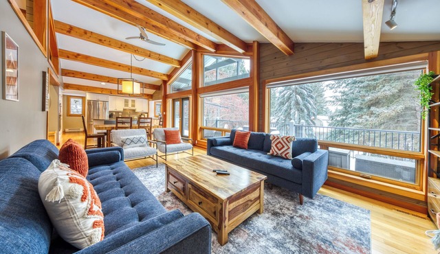 Ashberry Cabin | 5BR | Hot Tub | Windermere