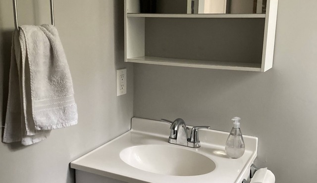 Banff 2 Bedroom 2 bathroom house with privatehot tub