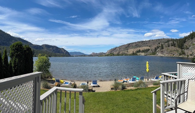 Beach Front, kayaks, paddle boards #2