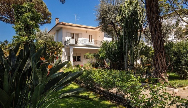 BEAUTIFUL APARTMENT IN WONDERFUL VILLA IN SORRENTO CENTER SEA FRONT in Sorrento