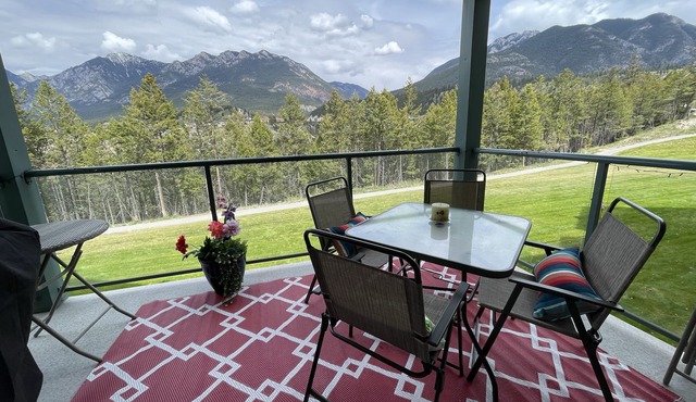 Beautiful Mountain View Condo, 2Bd, 2 Bath, Pool, Hot Tub