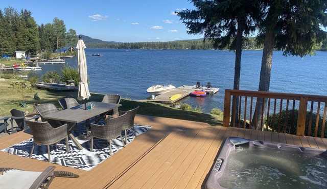 Beautiful modern house on Deka Lake with private dock and hot tub.