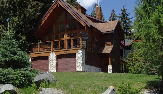 Big Red Lodge Red Mountain