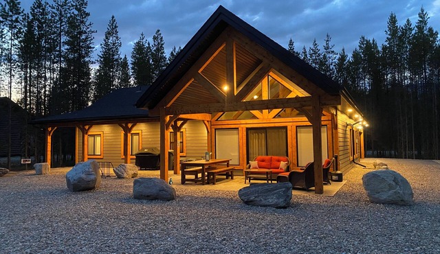 Blue Sky Valemount Cabin Your home away from home , your search is over!