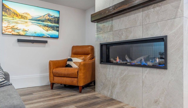 Blue Spruce Den Vernon - Stay Cozy. Play Wild.