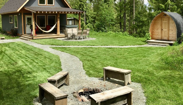 Bluebird Chalet- Chalet One