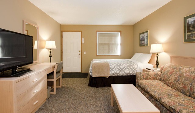 Bow River Inn