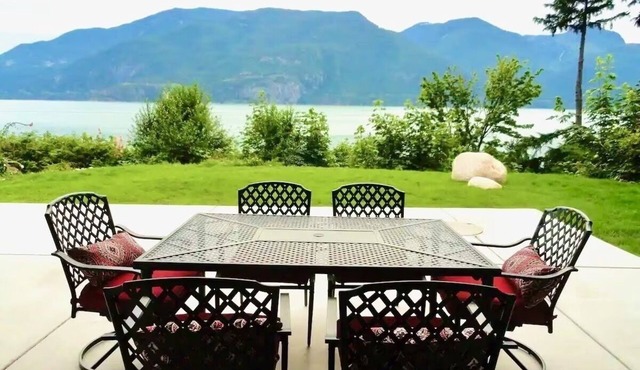 Brand New Apartment with Great Views