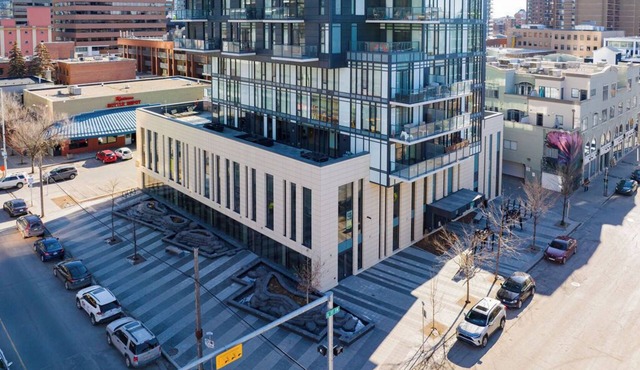 Bright & Stylish Beltline Condo – Walk Everywhere! Bright, comfortable 2-bedroom