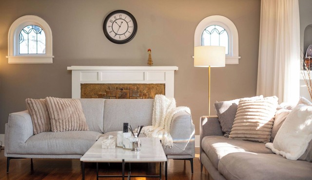 Bright Westside 5br Home Near UBC & Kerrisdale