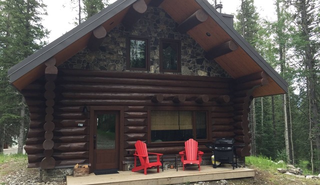 Cabin1 - A beautiful log cabin in the heart of the Canadian Rocky Mountains