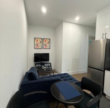 Calm & Cozy Private Suite