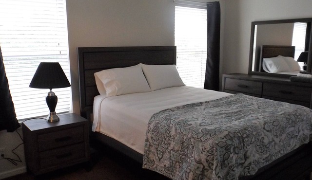 Campbell's Clean & Comfortable Modern Duplex 4662A in Gull Lake
