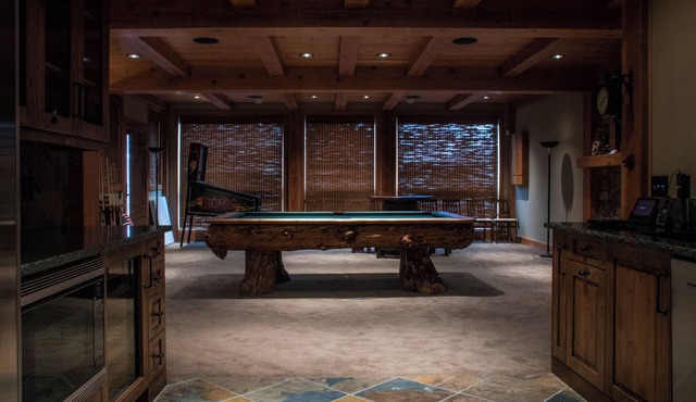 Canmore Mountain Lodge, Bed & Breakfast with Stunning Views
