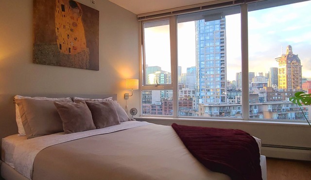 Charming Dwelling Downtown Vancouver