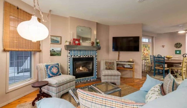 Colorful Downtown Retreat | Walk Everywhere