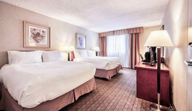 Comfort for Everyone at Amenida Residences : Spacious Two-Bed Rooms Await! in Calgary