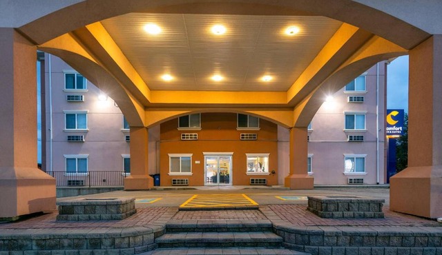 Comfort Inn & Suites