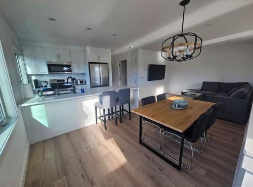 Comfortable Home Near Hospitals and Parks