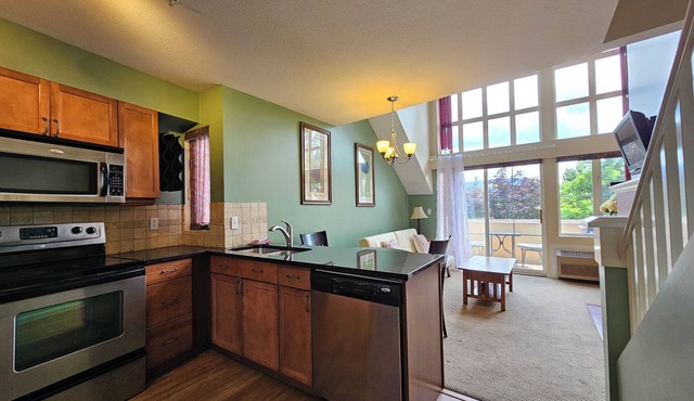 Comfortable Loft -310