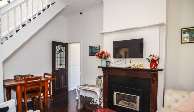 Comfortable Victorian Terrace close to shops in Lithgow