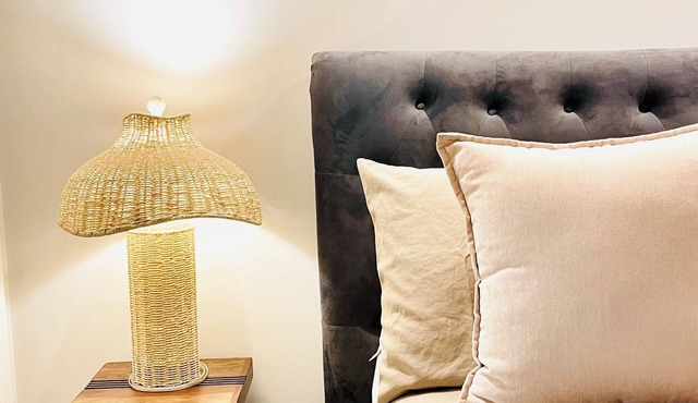 Comfy Neutral Living/Modern/Free Parking