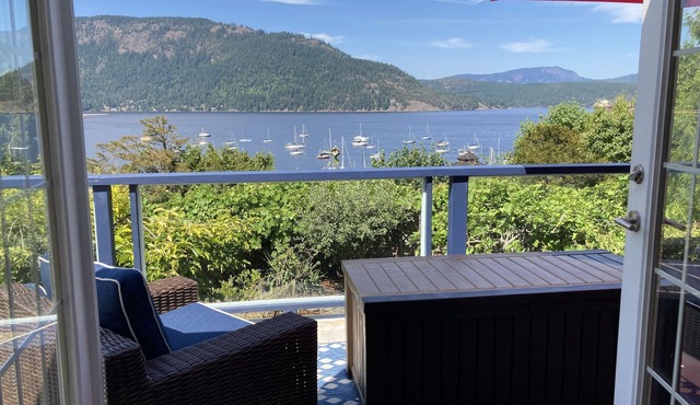 Cowichan Bay Hideaway