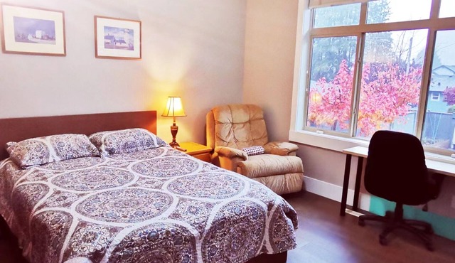 Cozy, Bright, Private Room