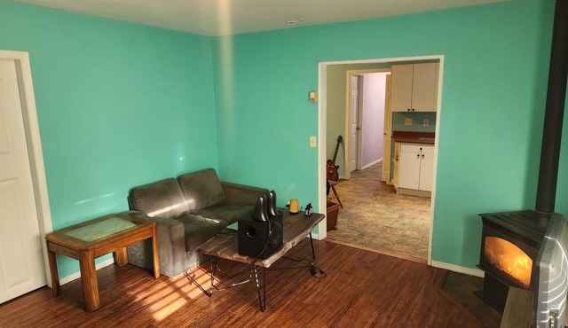 Cozy homestead for your western cowboy adventures right in downtown abbotsford! in Abbotsford