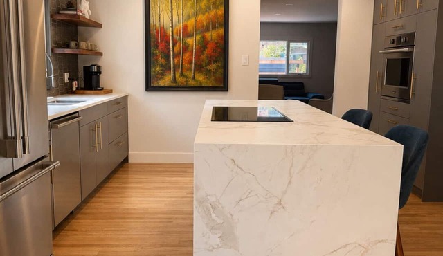 Cozy Stylish Home in Bridgeland