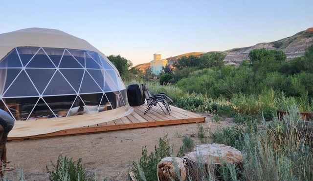 #D6 Sahara Sunset Dome- King Suite -Pets welcome