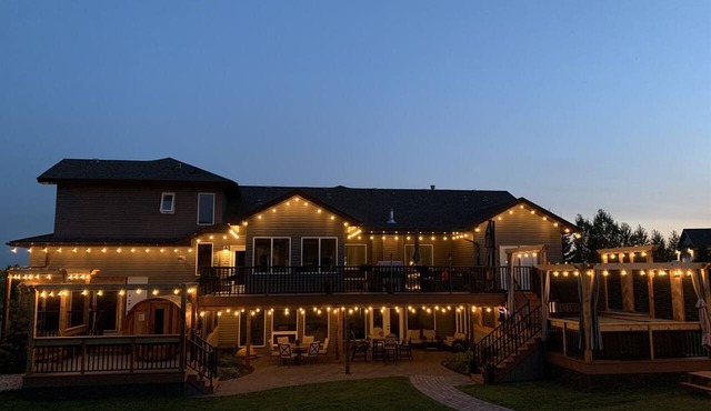 Dragonfly Inn, Loft & Walkout Suites.
