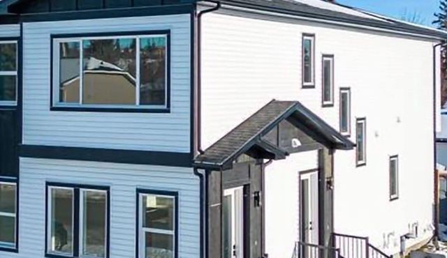Emerald Suite with 2 beds - 10 mins to Downtown Calgary