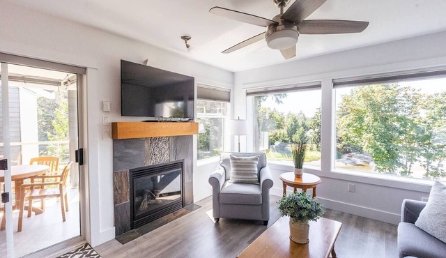 Enjoy the Ocean Breeze on the Deck Suite A
