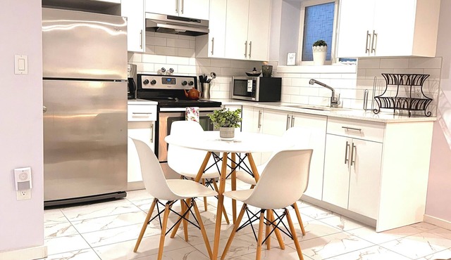 Entire 2BR Guest Suite | Private Entrance | Sleeps 2–7