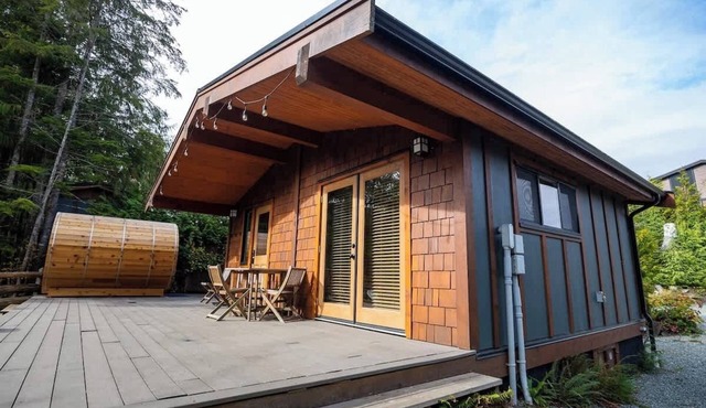 Explorer's Retreat Sauna & Bunkhouse & Fire pit