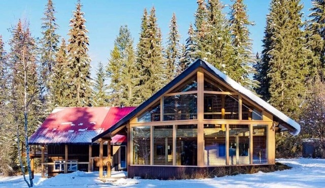 Family Cabin + Games Barn | Hot Tub | Theatre