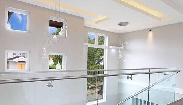 Family Friendly 5 Bed Rooms house The Chateau - ST No. 00177094