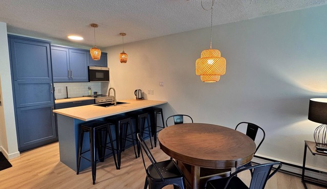 Fully Renovated | 1 Bdrm | Walk to Everything | Sleep 8!