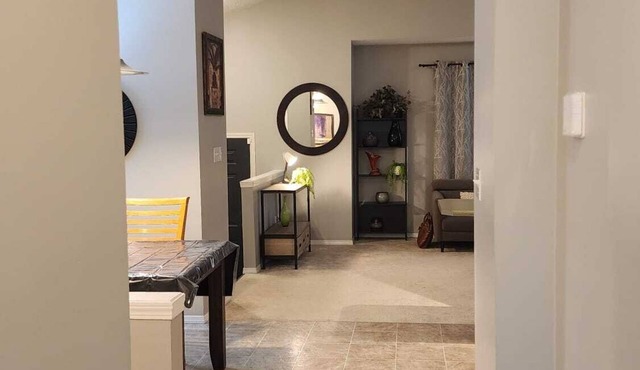 Golden Horizon Home | Edmonton | 4 Bed 2 Bath. 1 additional bed