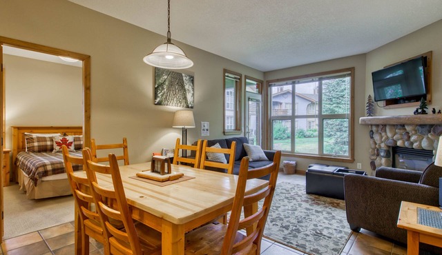 Ground floor 2 bedroom condo with easy access to ski runs