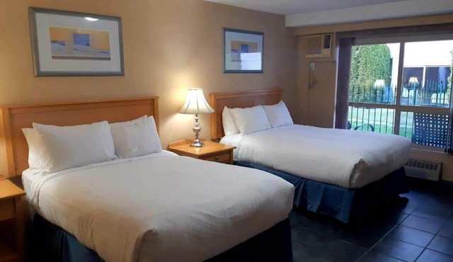 Hilltop Inn - Salmon Arm