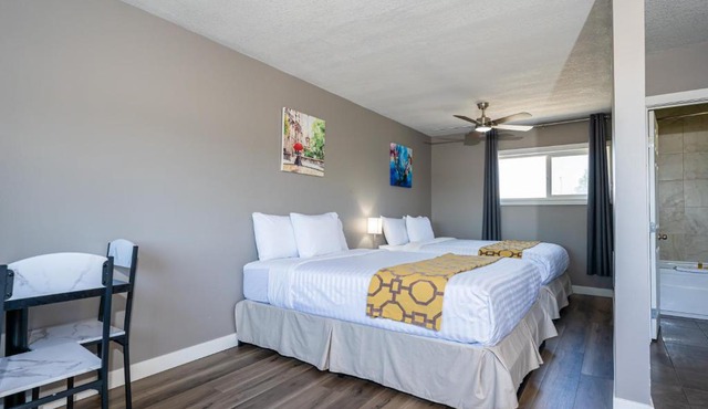 Hinton Highway Inn