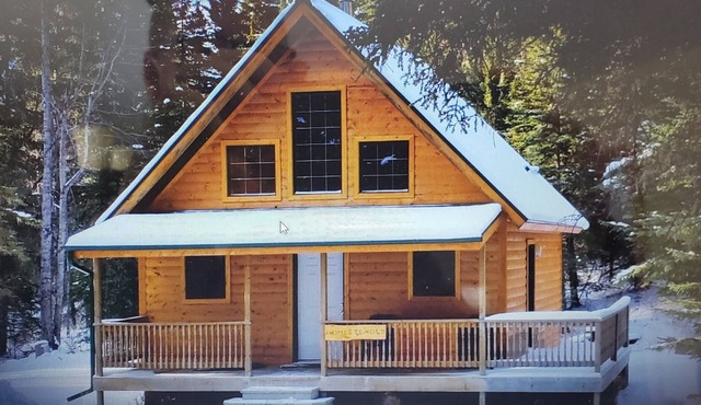 Homesteader Cabin at Coliseum Mountain Resort