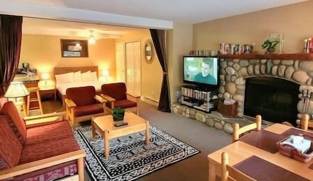 Horsethief Ski In Out Studio/Fireplace/Hot tub
