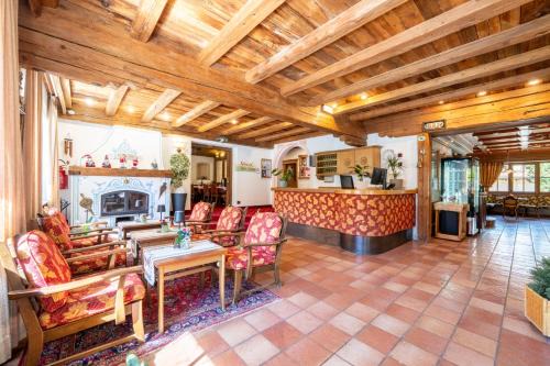 Hotel Dolomites Inn in Canazei