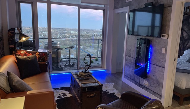 Jr. Penthouse Style DT Condo next Door to Bmo Center/Saddledome. Best balcony!